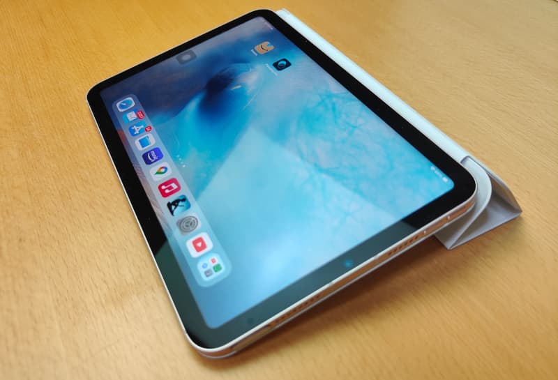 最上の品質な Apple 用Smart Folio iPad mini - 第6世代 ブラック