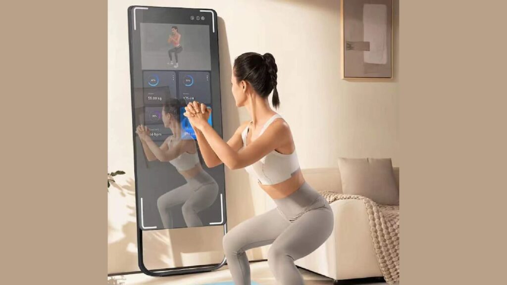 43インチのミラー型Android端末「GymooMirror」発売、トレーニングやフィットネス向けで価格は159,500円